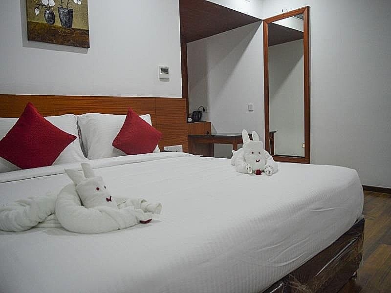 Hotel Royal Comfort Royal Deluxe Room 4