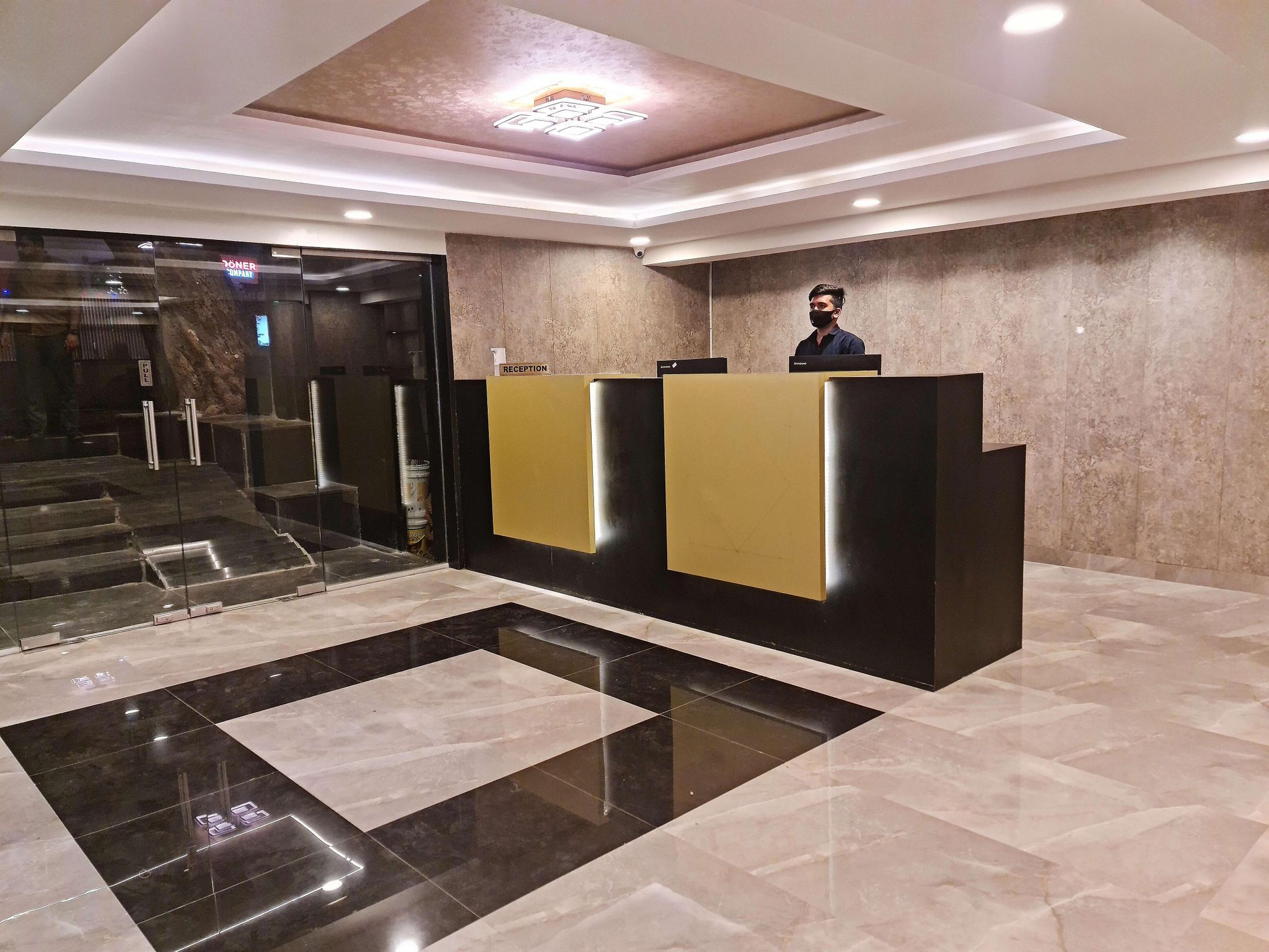 undefined SRS Elegance 2