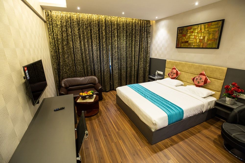 undefined Grand Seasons 5