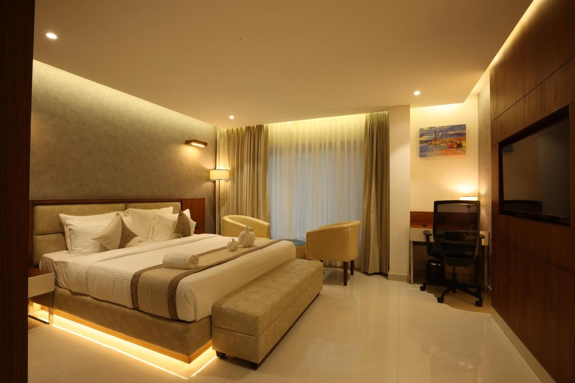 Royal Plaza Suites by RAK Rooms  Deluxe Twin Room 6