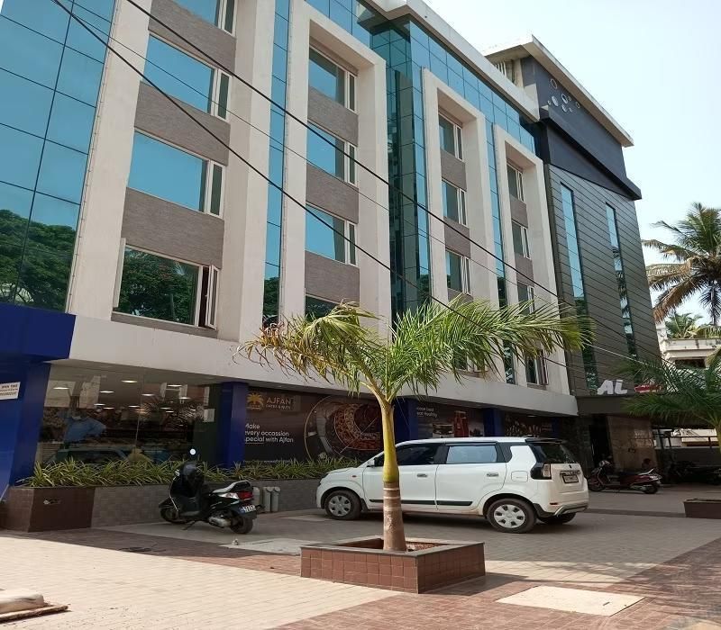 Royal Plaza Suites by RAK Rooms 