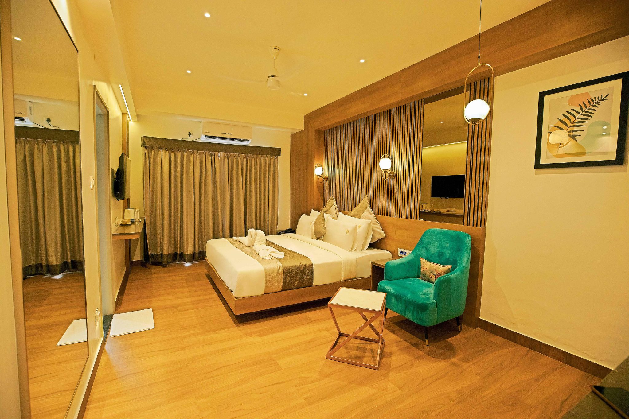 LIVAANA Vivaana Premium 24