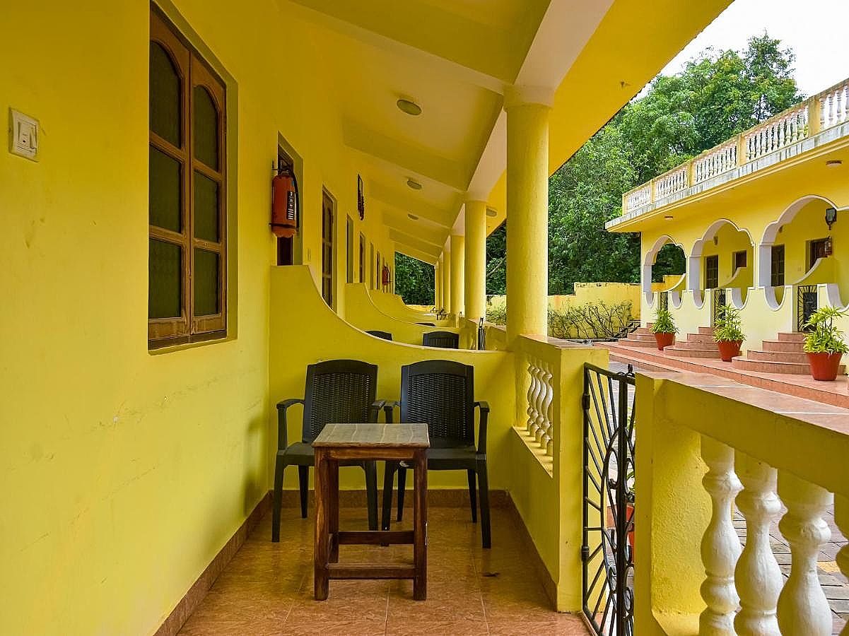 YoYo Goa Cottages Deluxe A/c Room 6