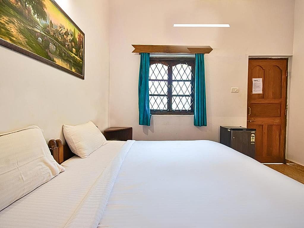 YoYo Goa Cottages Deluxe A/c Room 4