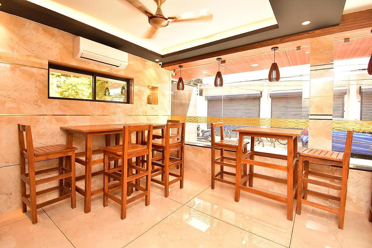 Food & Dining