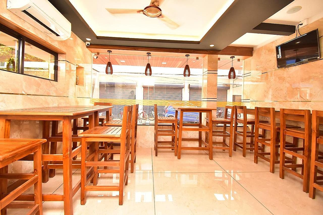 Food & Dining