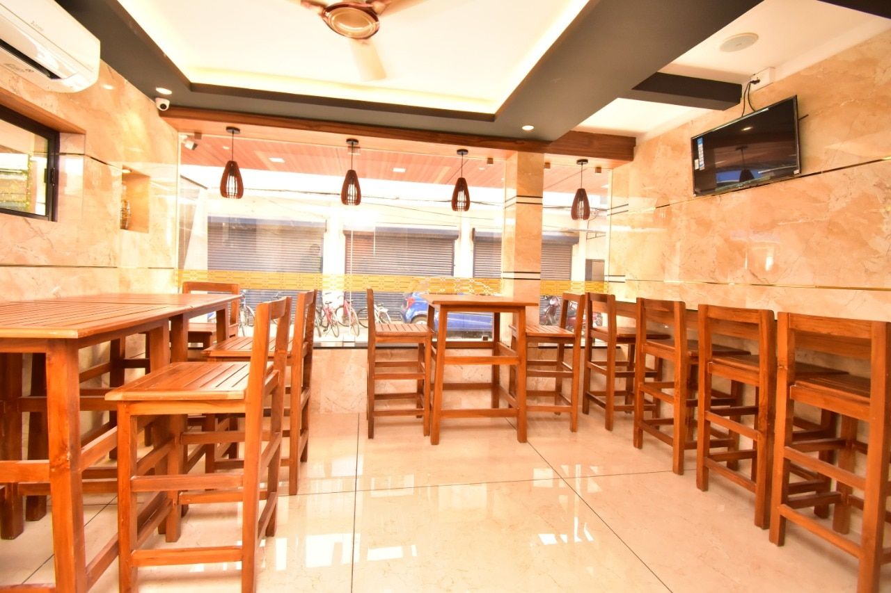 Food & Dining