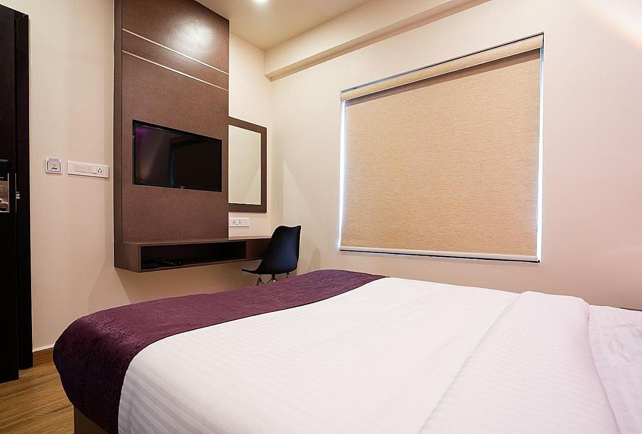 Lavender Infopark Kochi Standard Room 3