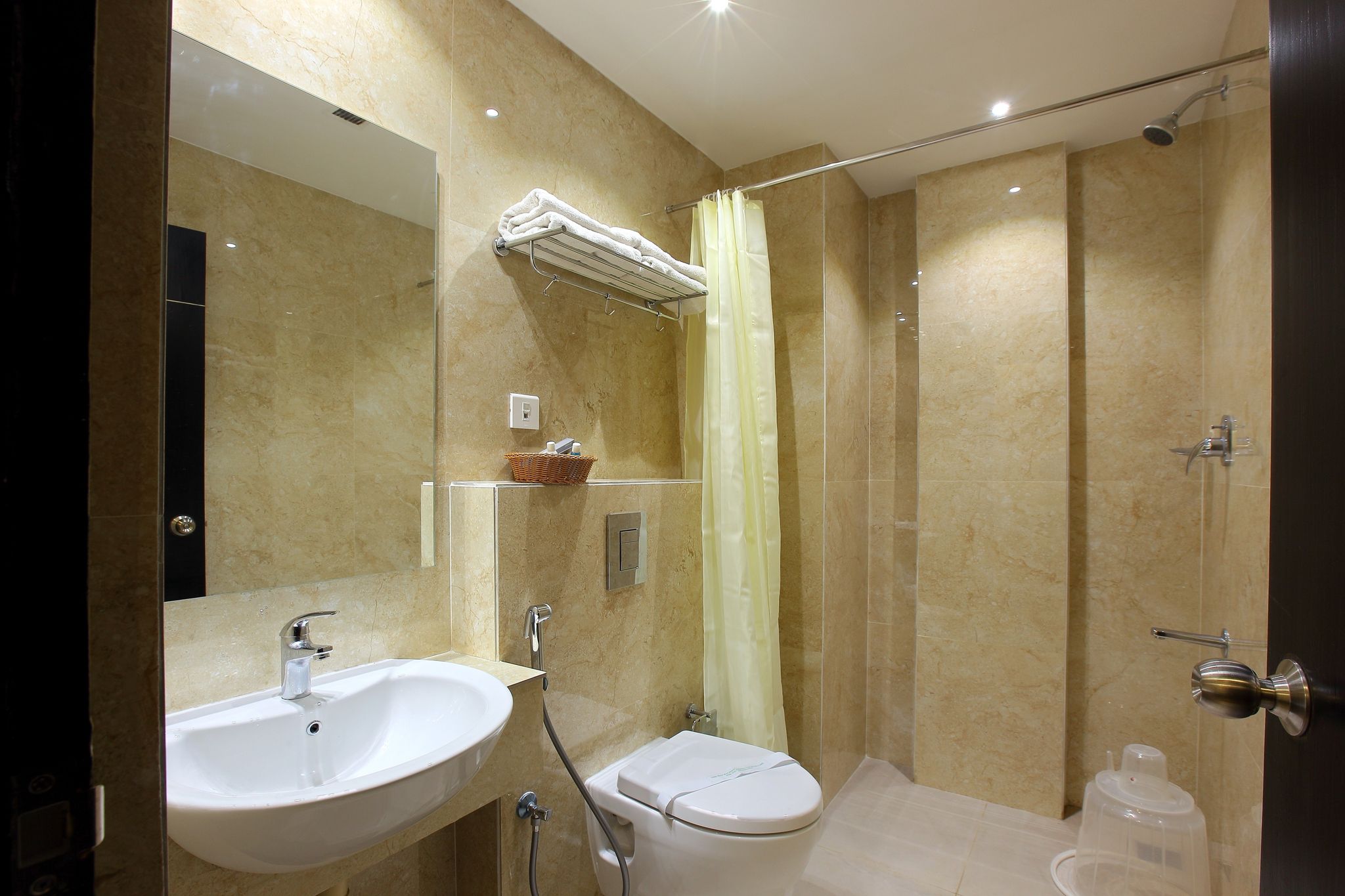 Park Residency Koyilandy Deluxe Double Room 3