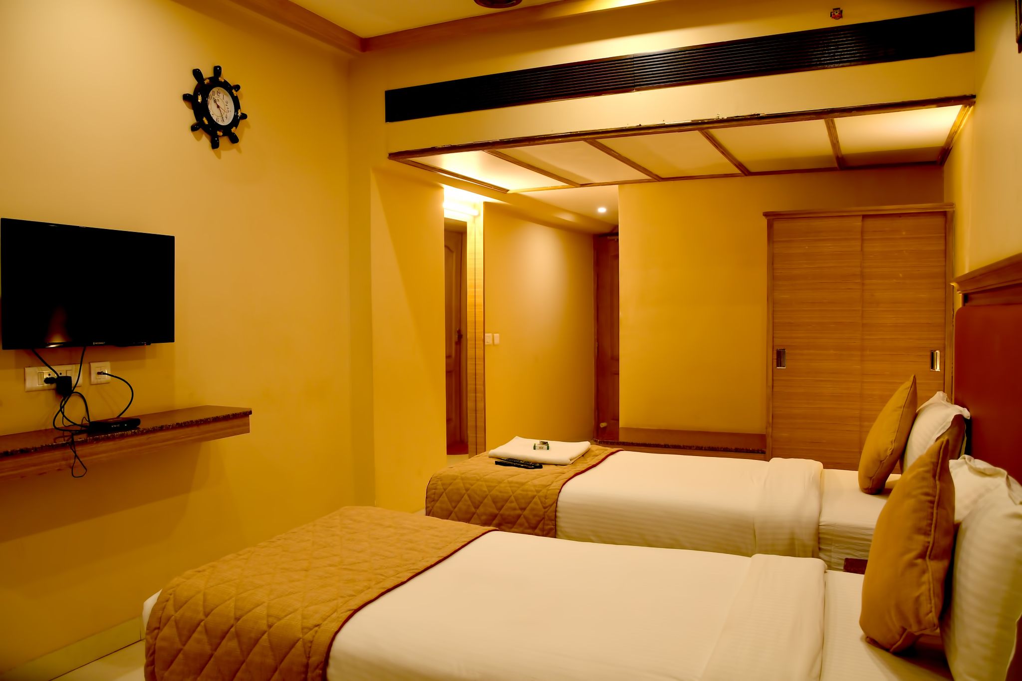 Bairav Grand Executive Double Room 2