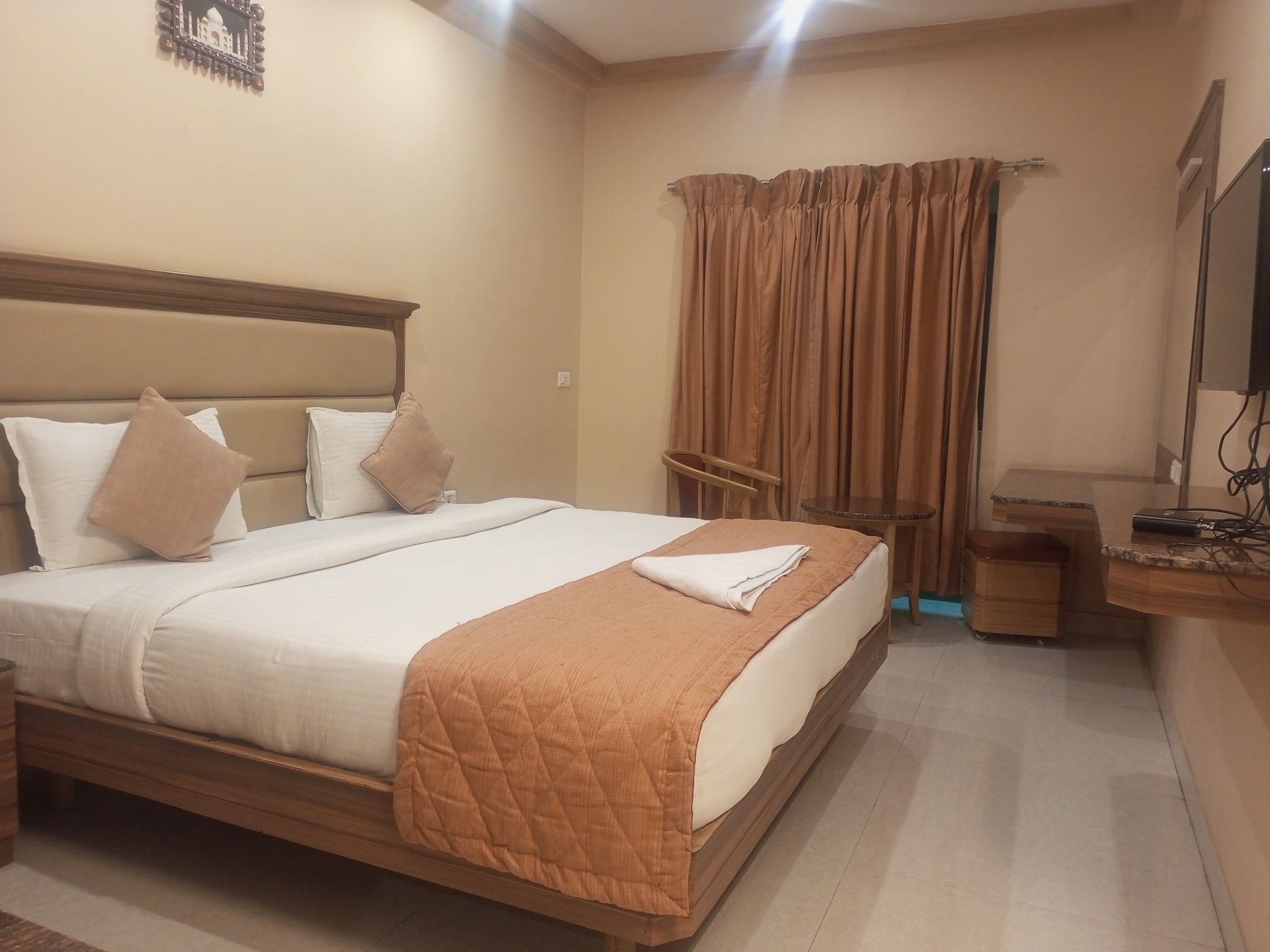 Bairav Grand Executive Double Room 4