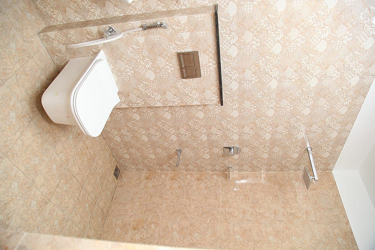 Century Courtyard Elegant Twin 9