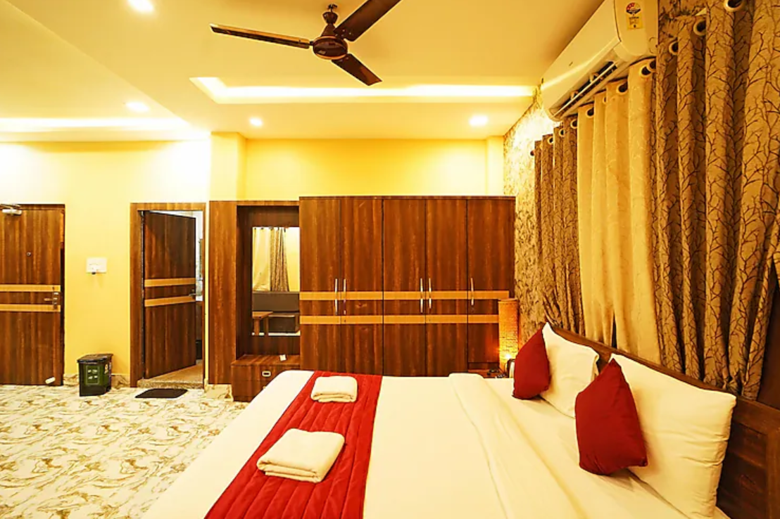 Gharana Hotel & Resort Super Deluxe Room 3