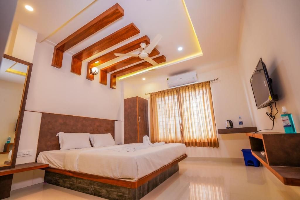 FAMILY DELUXE SUITE ROOM WITH AC