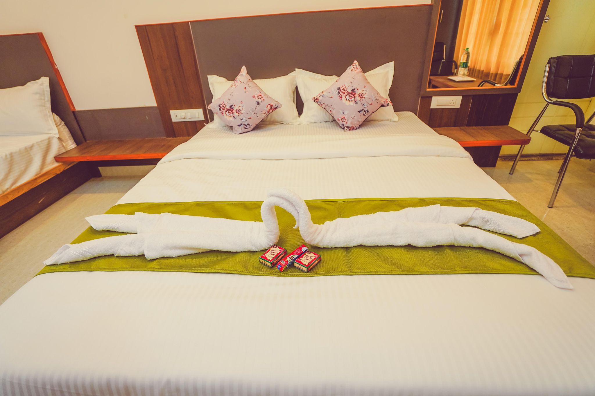 FAMILY DELUXE SUITE ROOM WITH AC