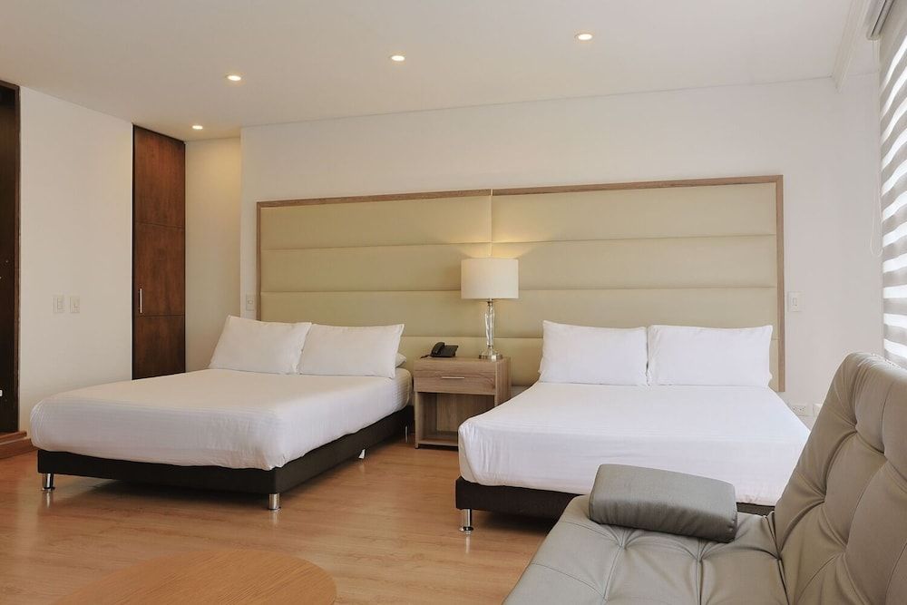 undefined Hotel Hill House 2