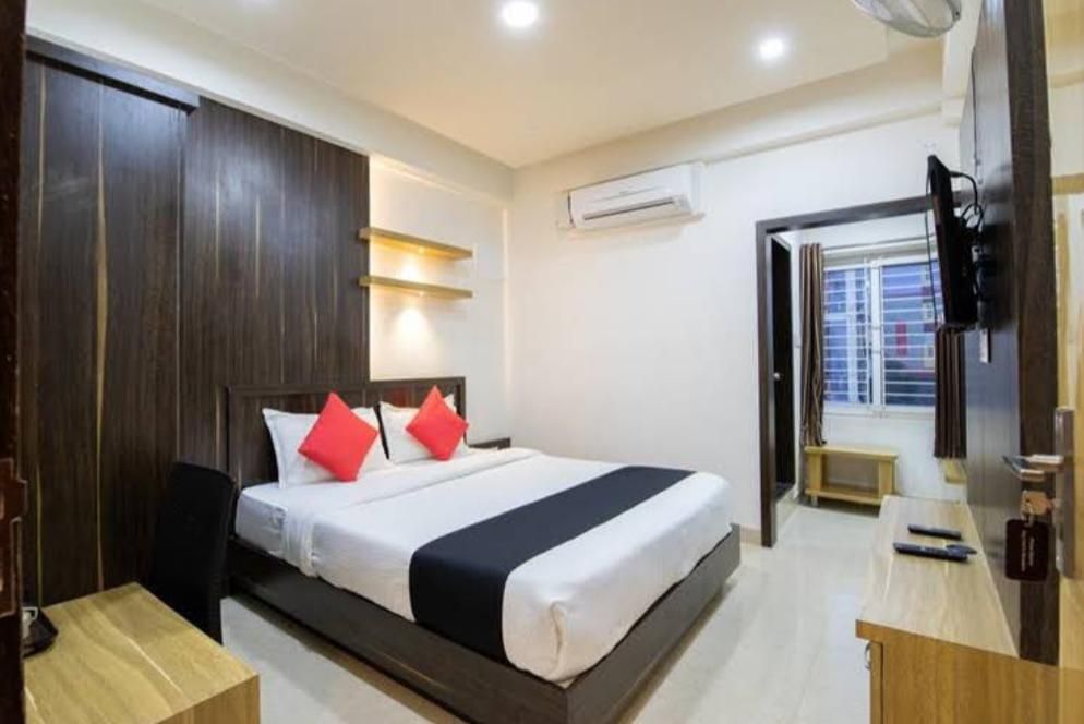 undefined Royal Blue Meridian 9