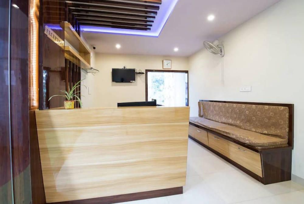 undefined Royal Blue Meridian 3