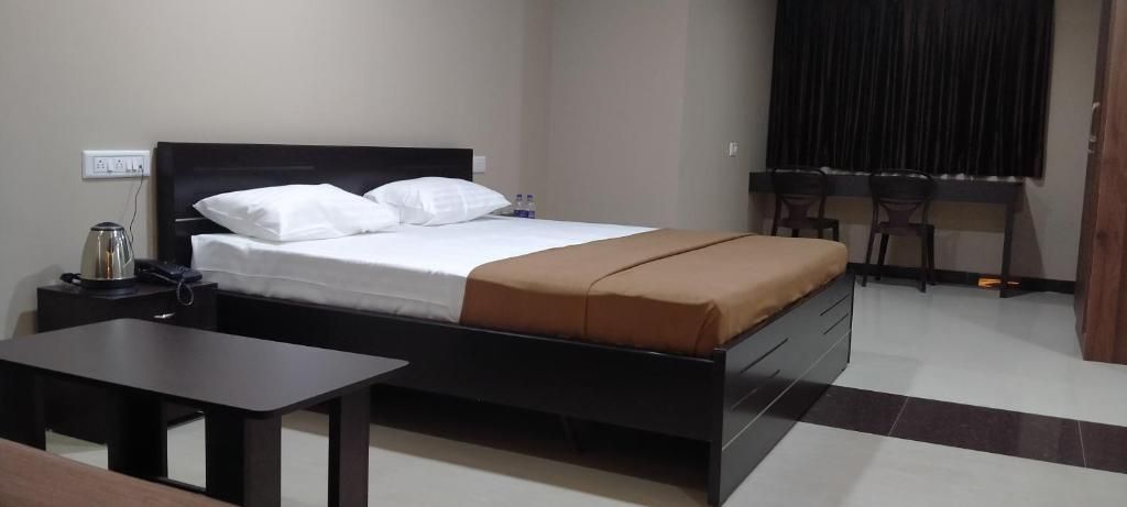 THE NISARGA GRAND Standard Double Room  5