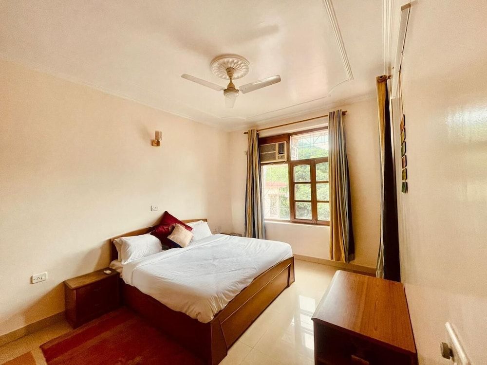 King Room, Ganga View, Balcony