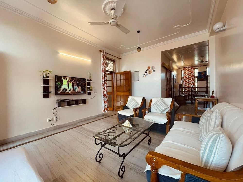 Luxury Apartment
