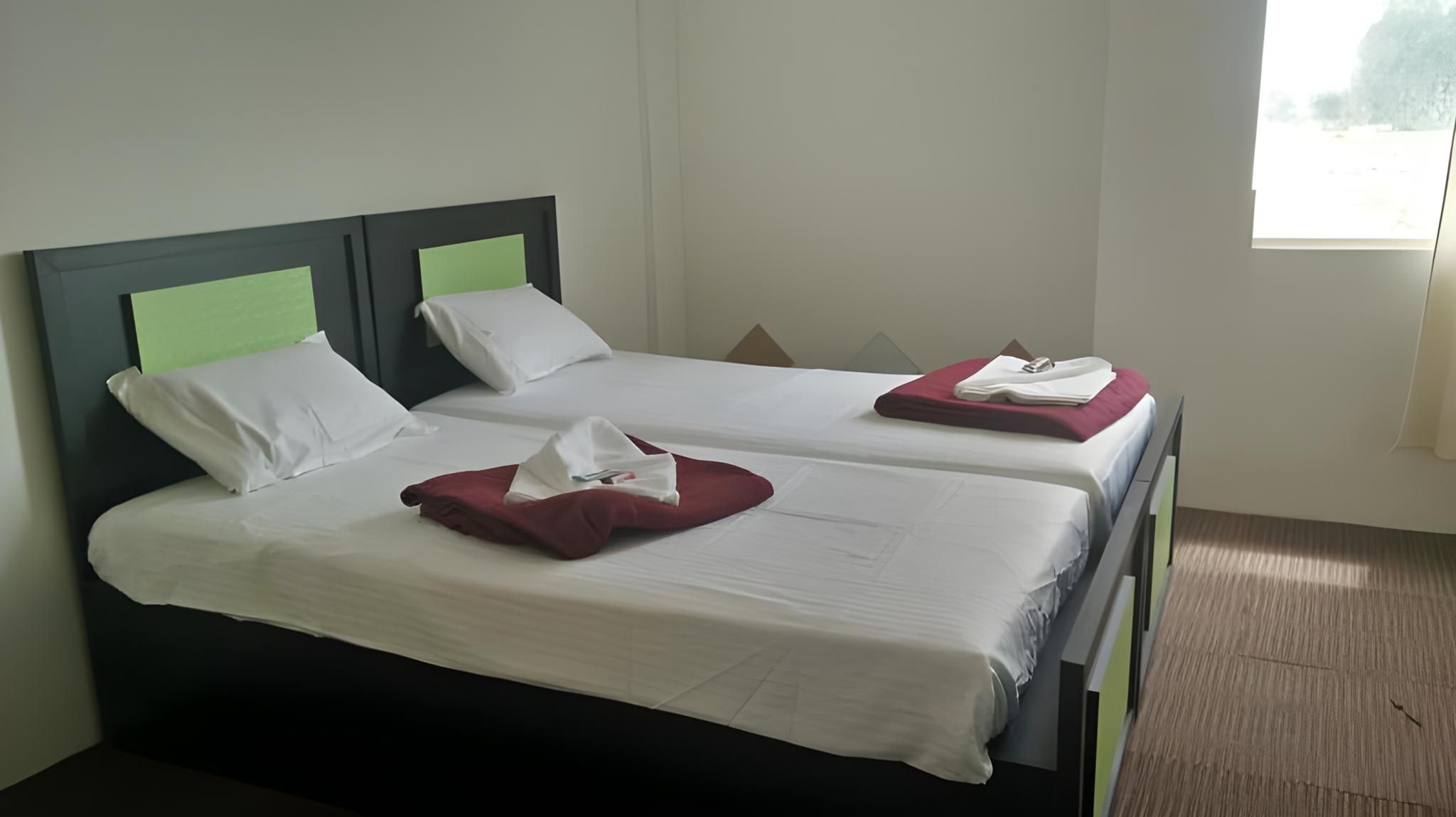 Classic 2 Single Beds