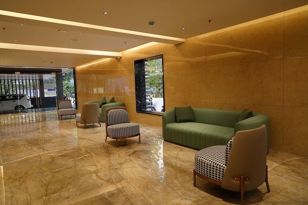 undefined The Kings Park Grand 4