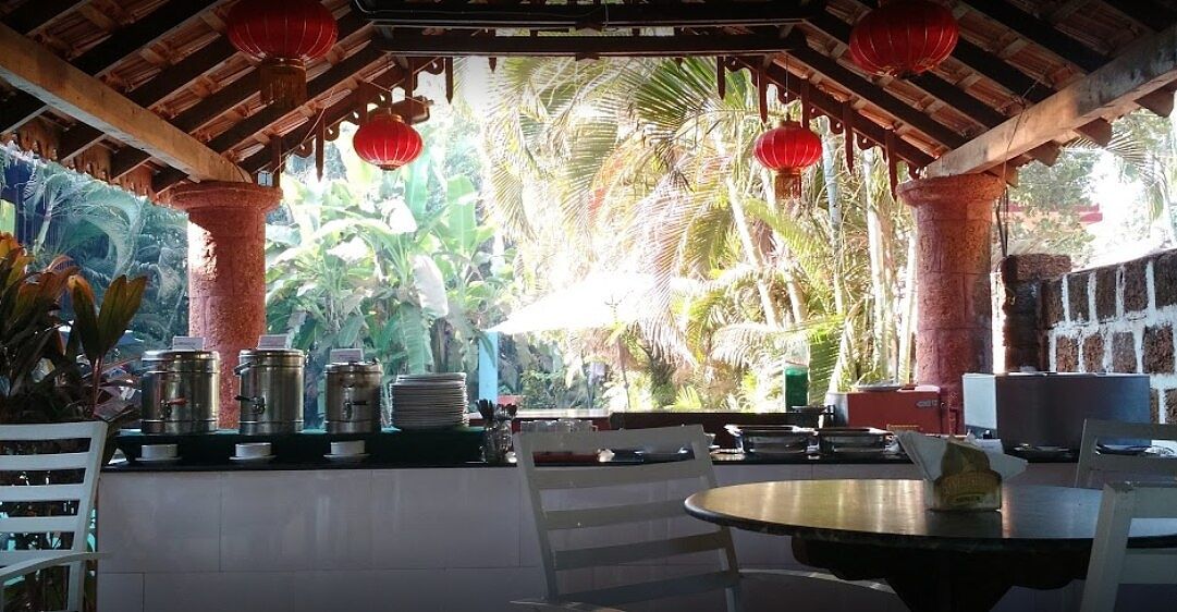 Food & Dining