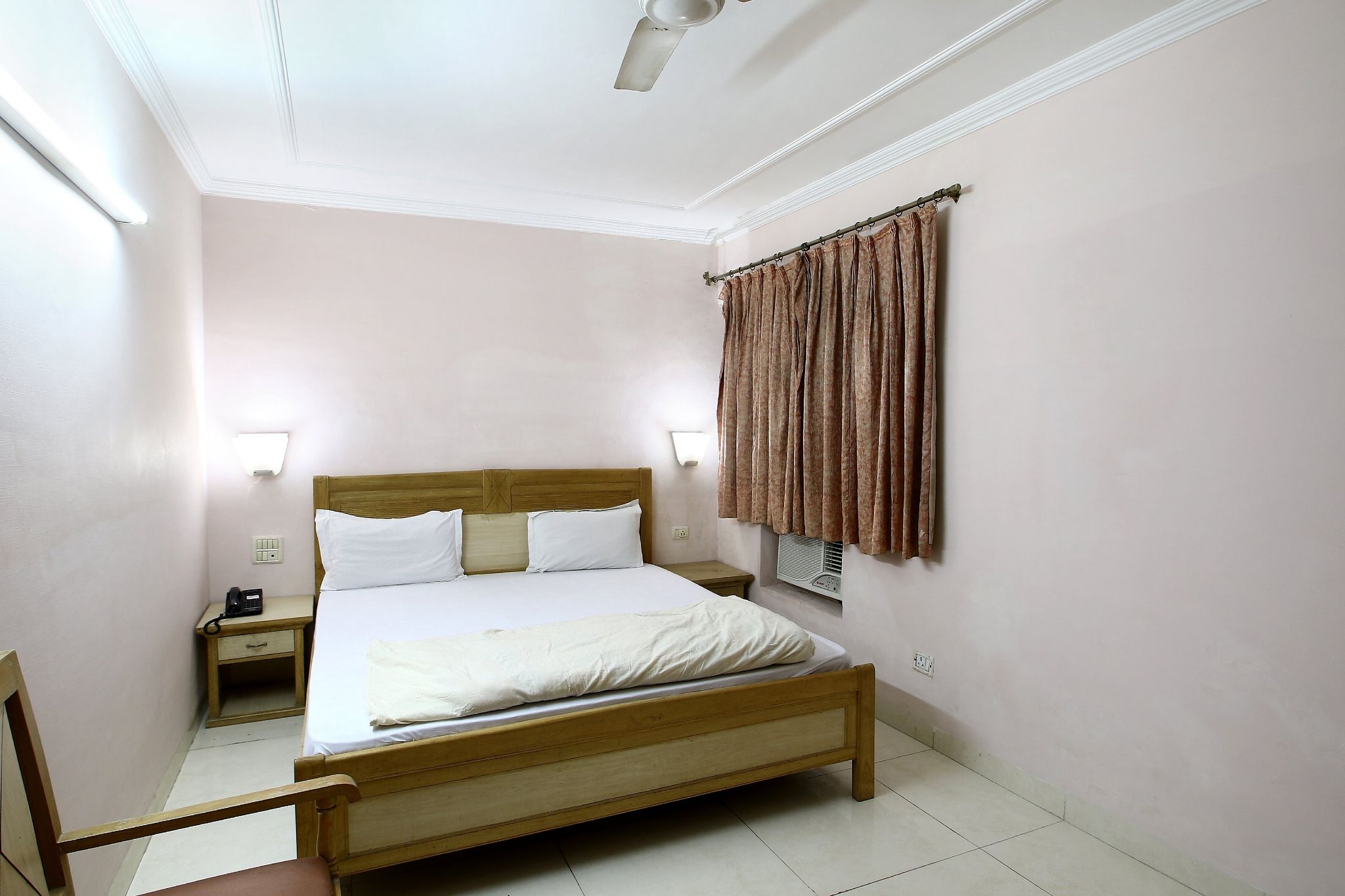 Hotel Shubham Holidays Double Bed Room 7