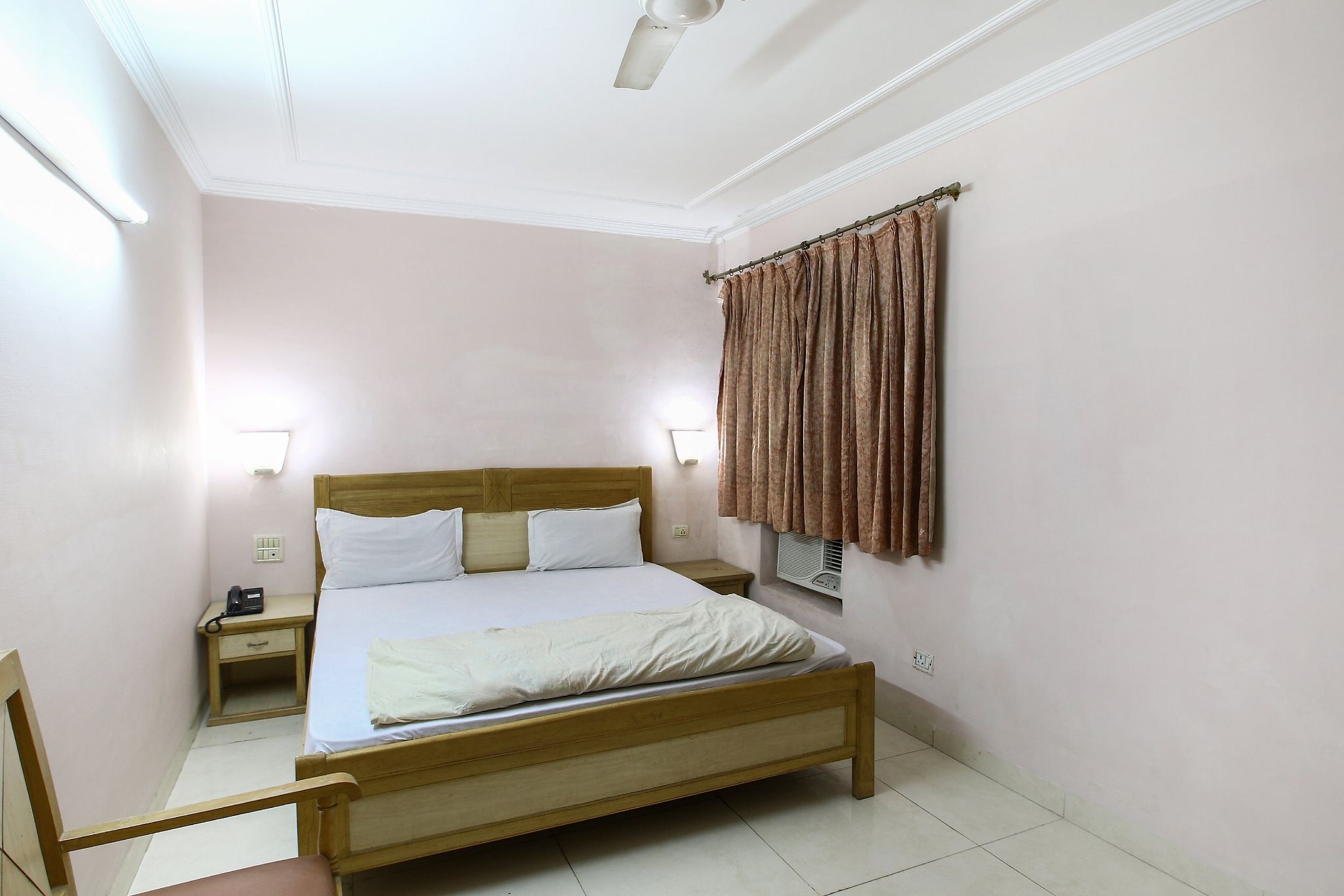 Hotel Shubham Holidays Double Bed Room 6