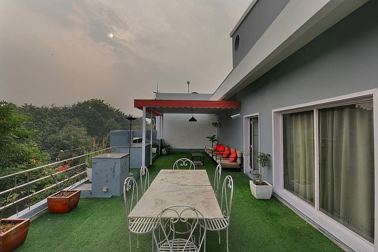 undefined Hotel Admire Inn, Noida Sector 51 2