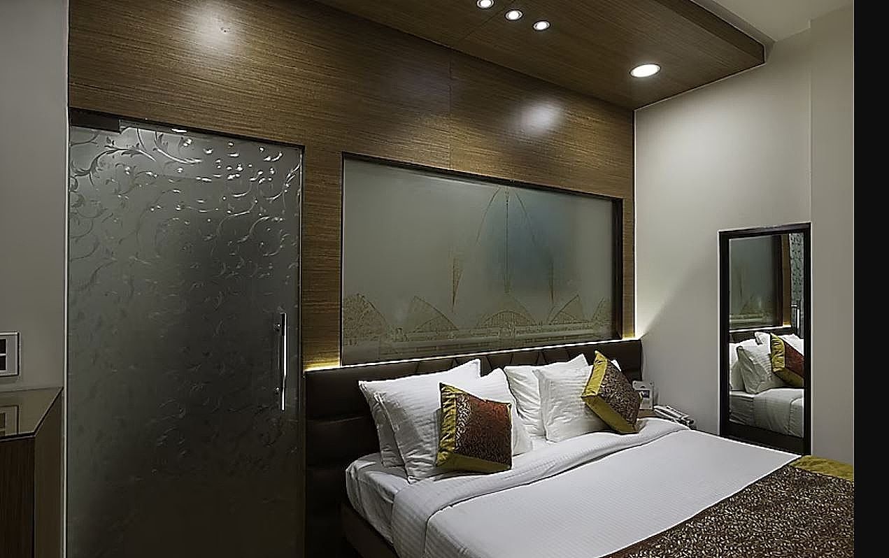 Delhieez - A Boutique Hotel Gold Room 11