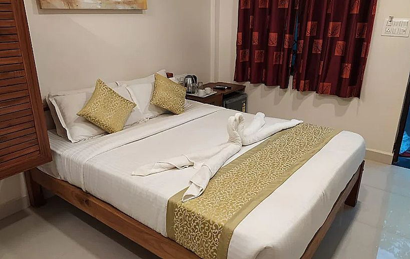 Baga Beach Hotel Deluxe Room 2