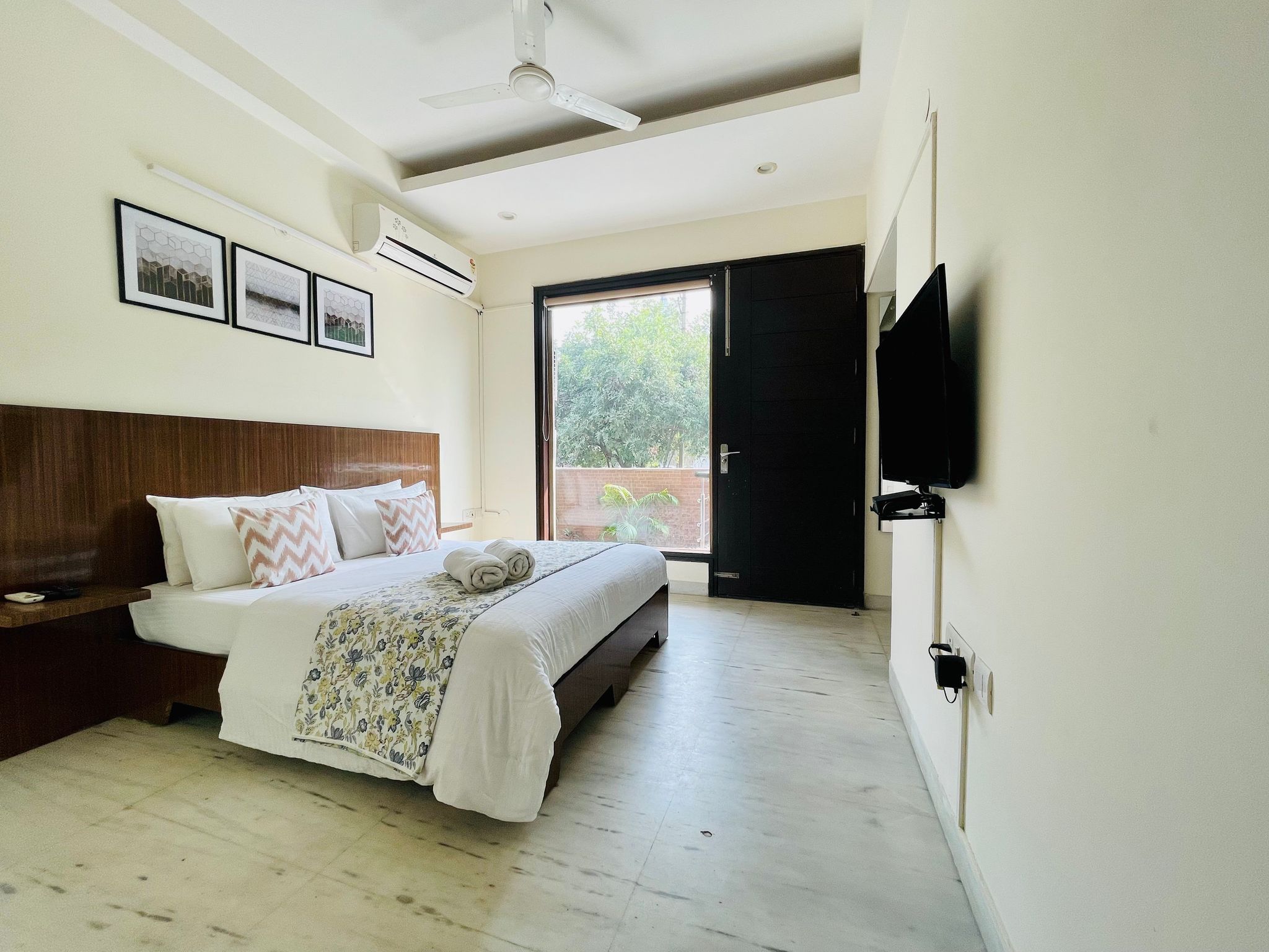 Standard 3 BHK