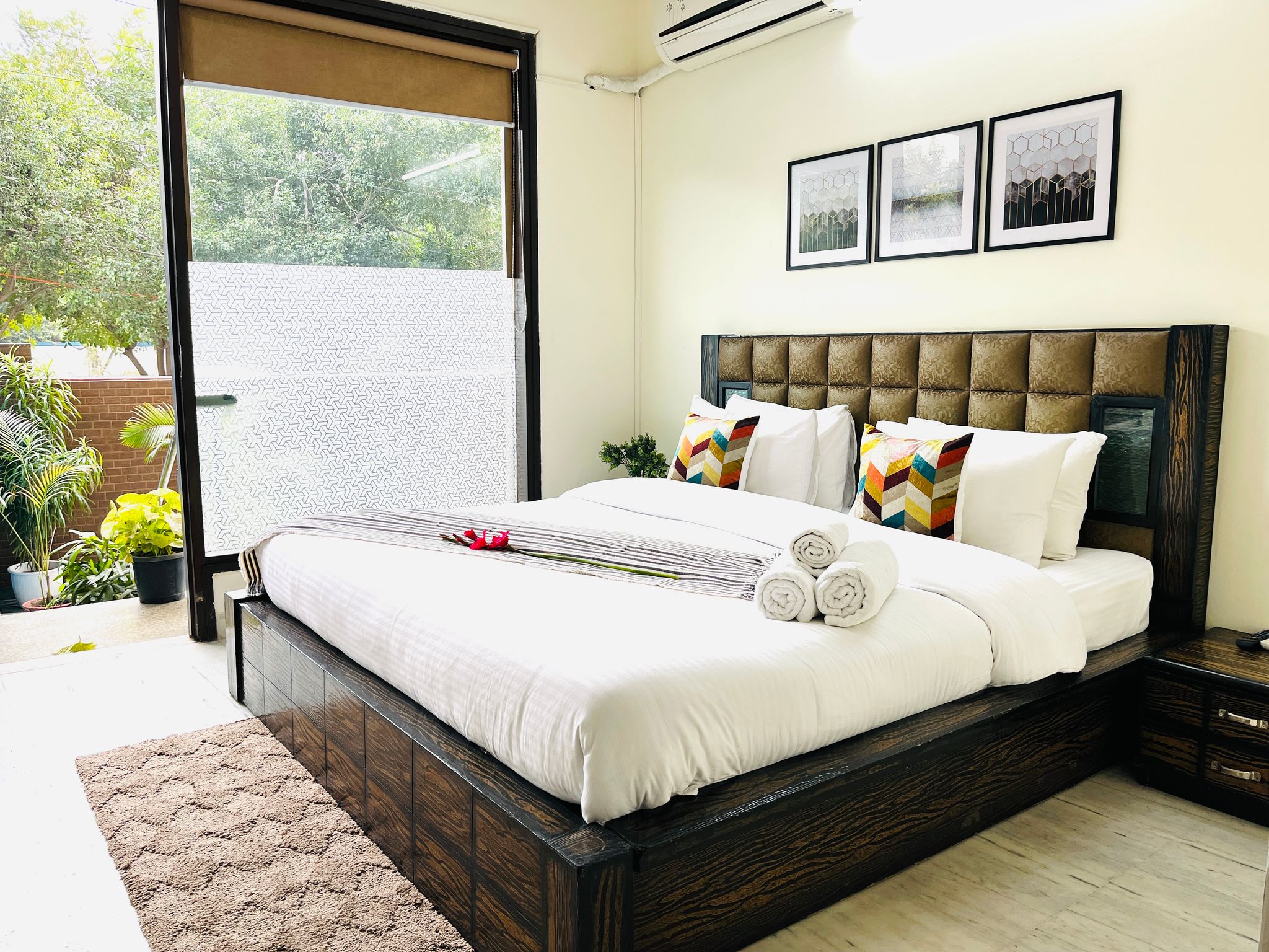 undefined BluO Modern 2 BHK Dlf Golf Course 6