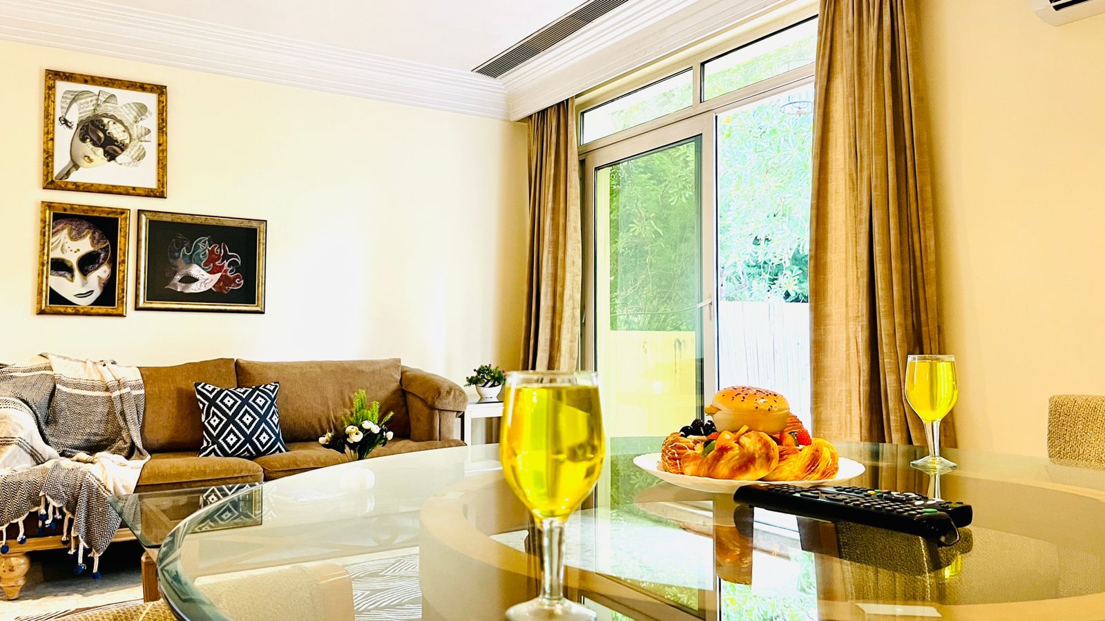 undefined BluO Classic 1 BHK DLF Galleria Market 6