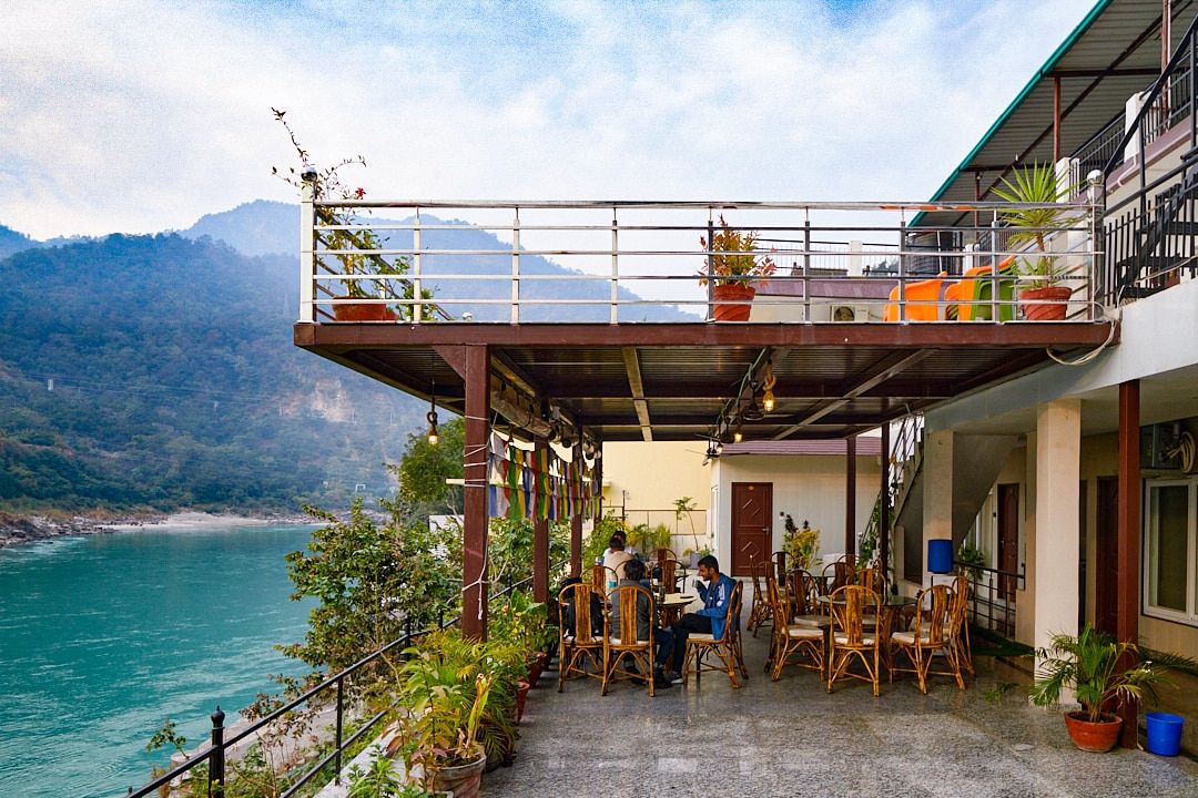 Karwaan by the Ganges