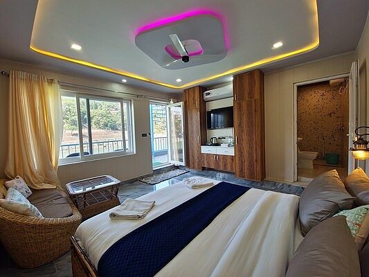 Karwaan by the Ganges Premium Ganga View 2