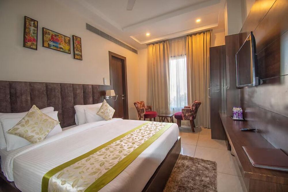 Hotel Ramaya Inn Deluxe Room 7