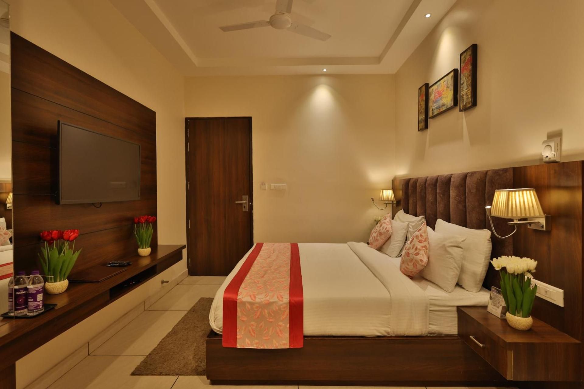Hotel Ramaya Inn Deluxe Room 10