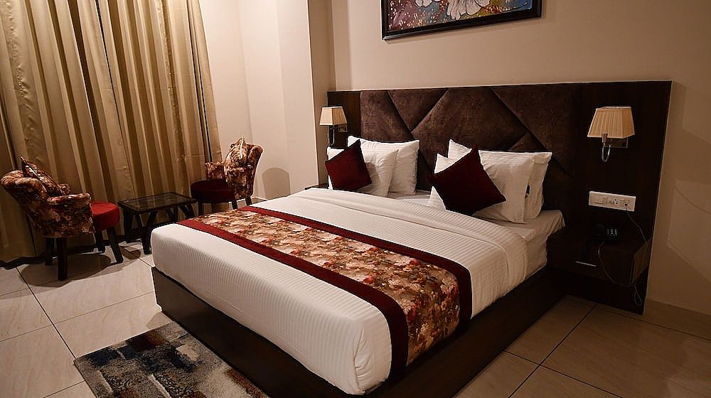 Hotel Ramaya Inn Deluxe Room 7