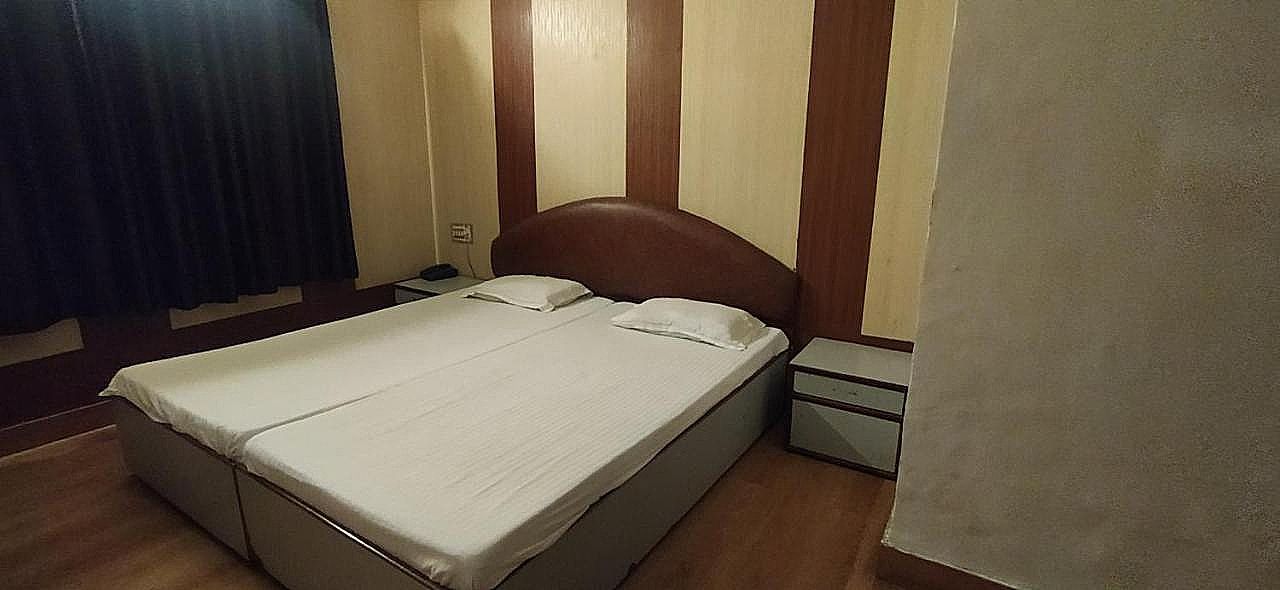 Hotel Samrat Standard Room 3