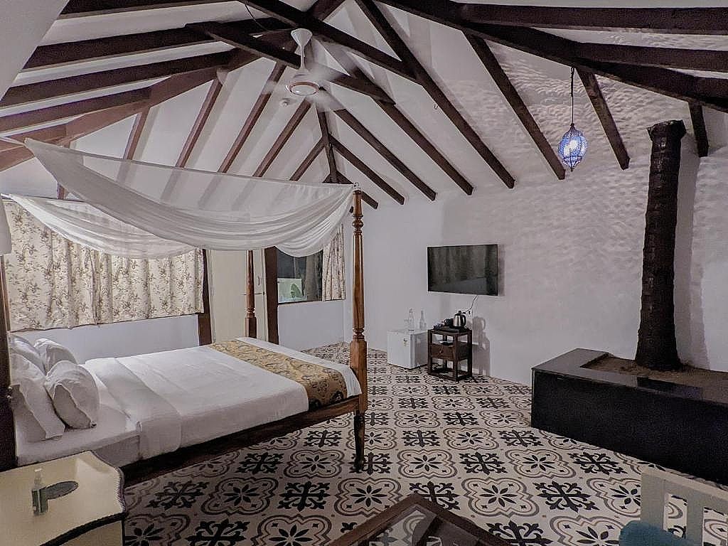 Super Deluxe Room With Balcony