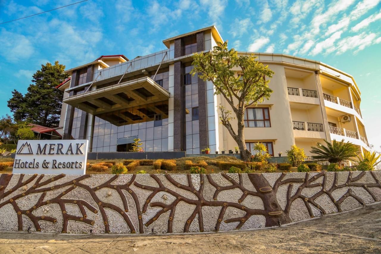 undefined Merak Resort