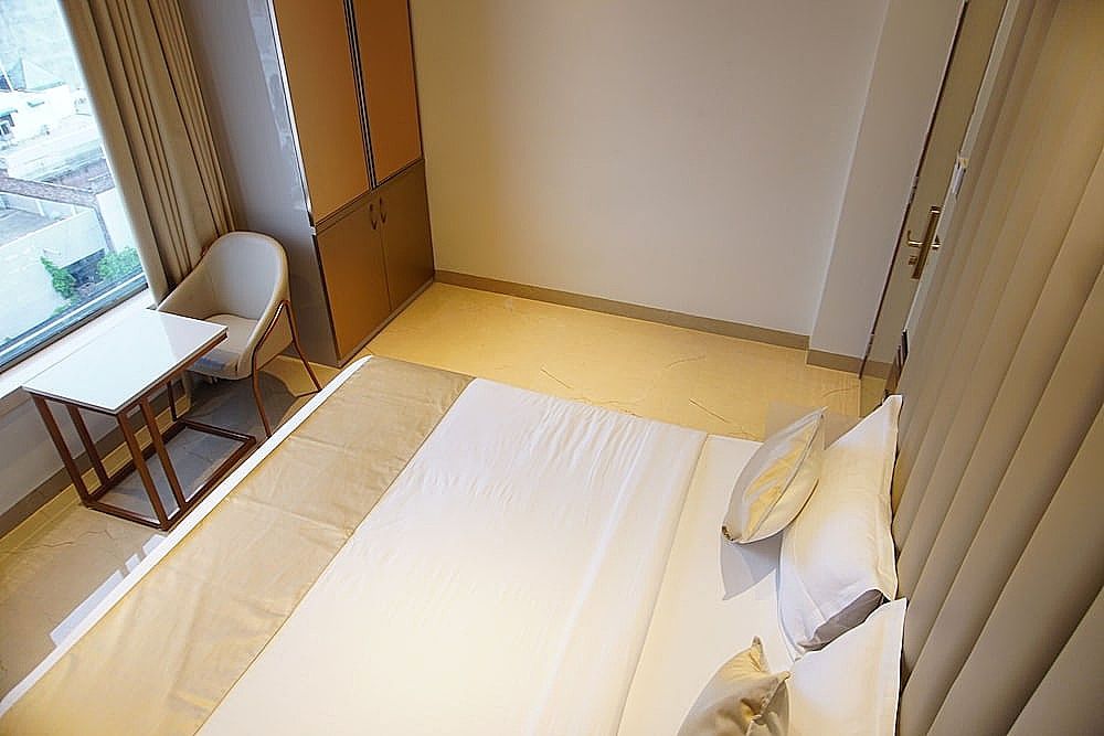 Red Orchid Deluxe Room 20