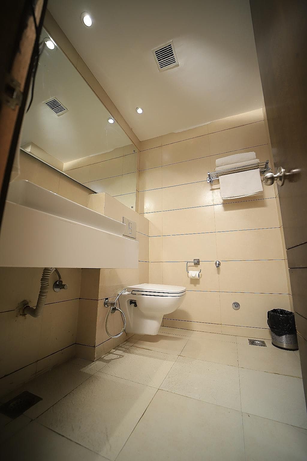 Four Leaf Hotel Superior Delux 7