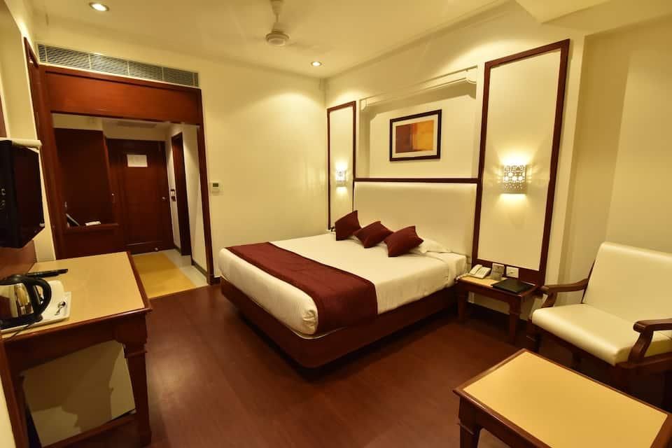 Hotel Niky international Deluxe Twin Bed Room 2