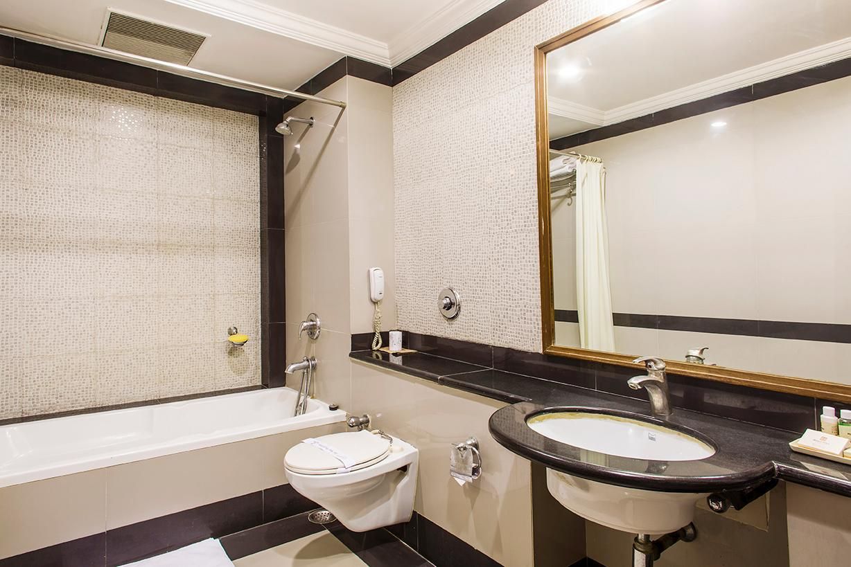 Hotel Niky international Deluxe Twin Bed Room 6