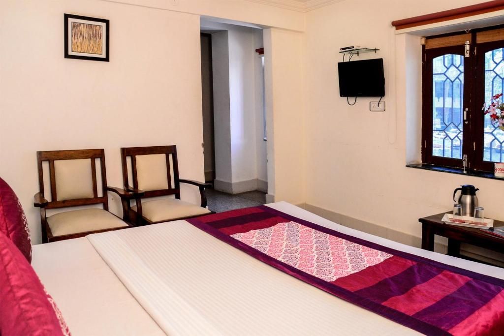Shree Mohan Villas Deluxe Room 12