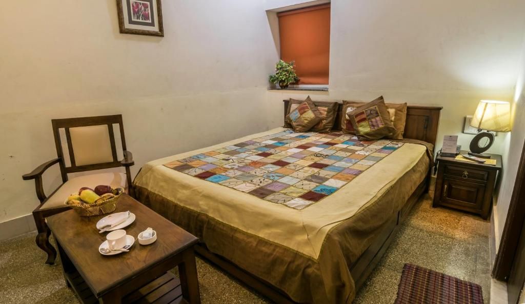 Shree Mohan Villas Standard Double Room